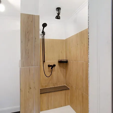 アパート Romantische イトシュタイン